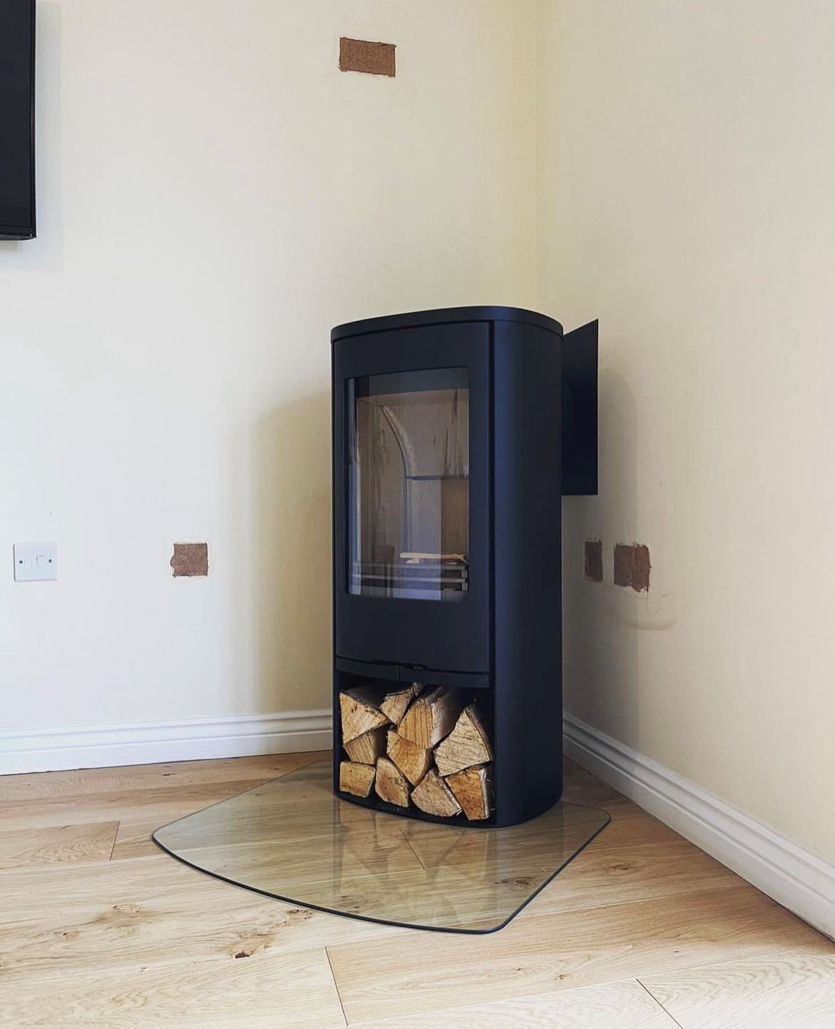 Contura 810 Style Wood Burner Installed In Kelsall